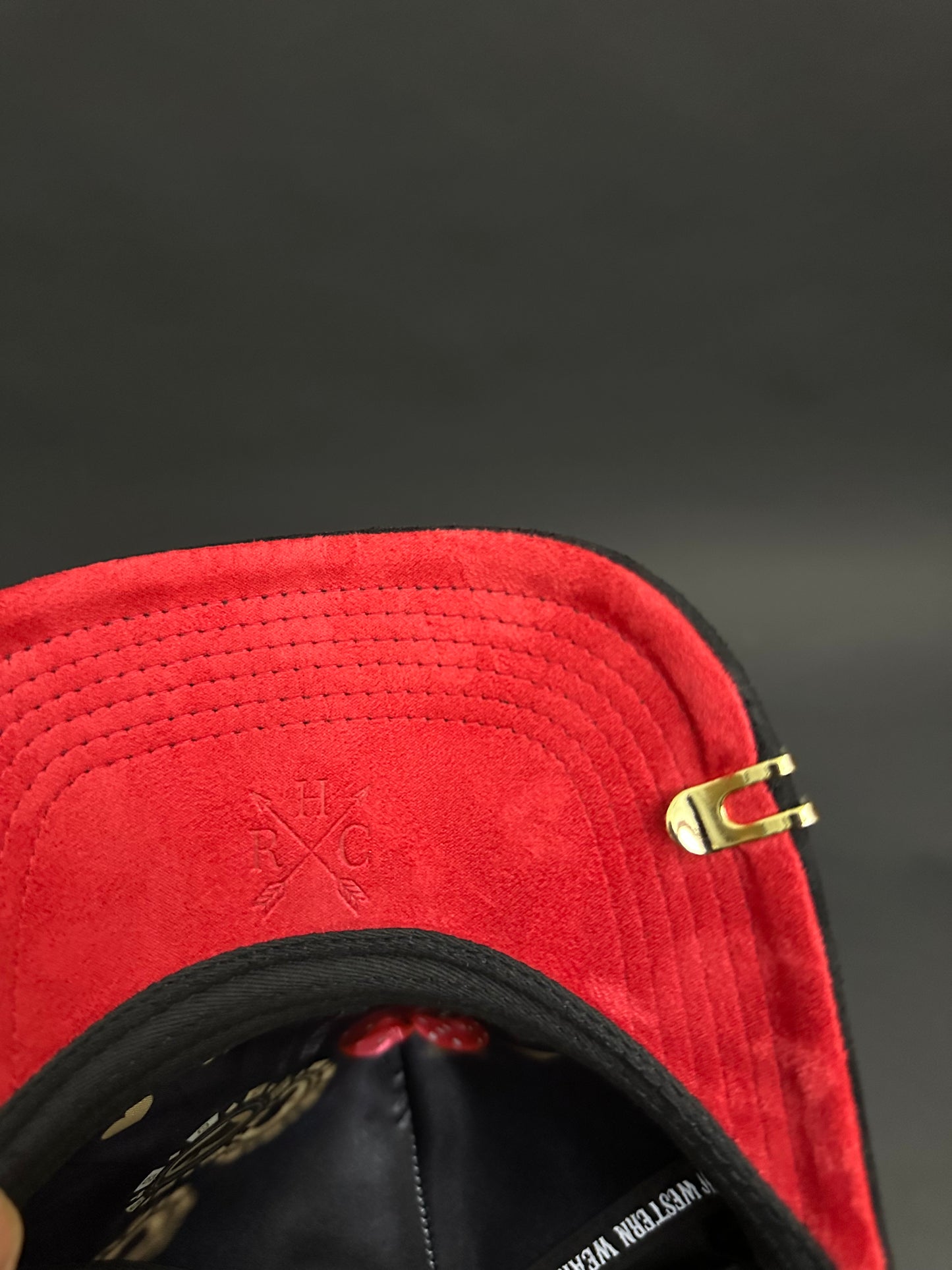 Gallo Hat Brim Clip B Lip Gold