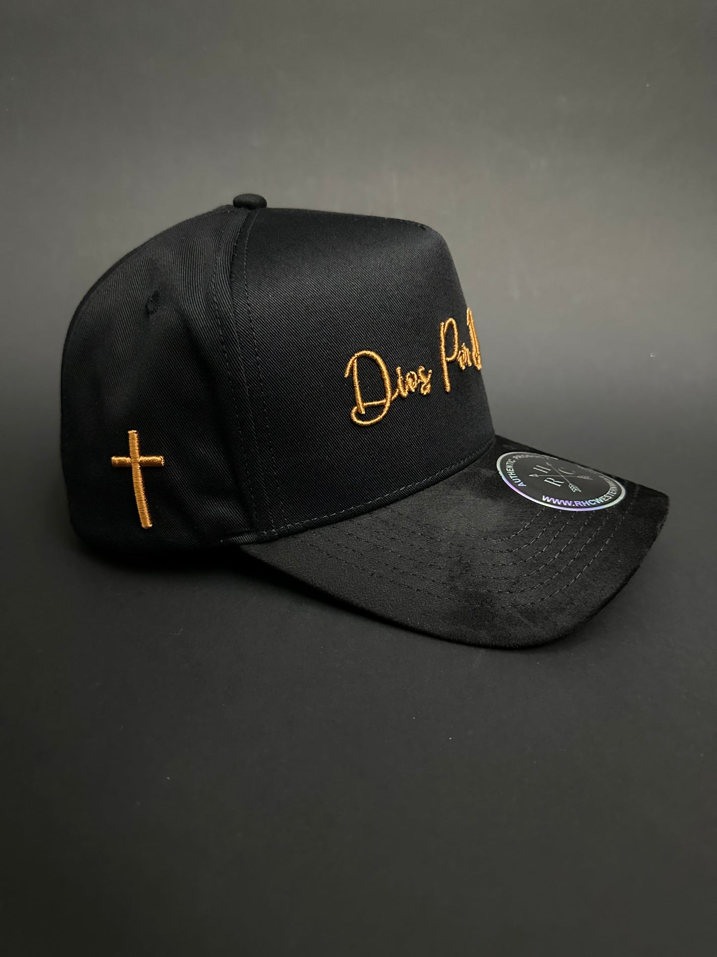 Dios Por Delante Black Hat