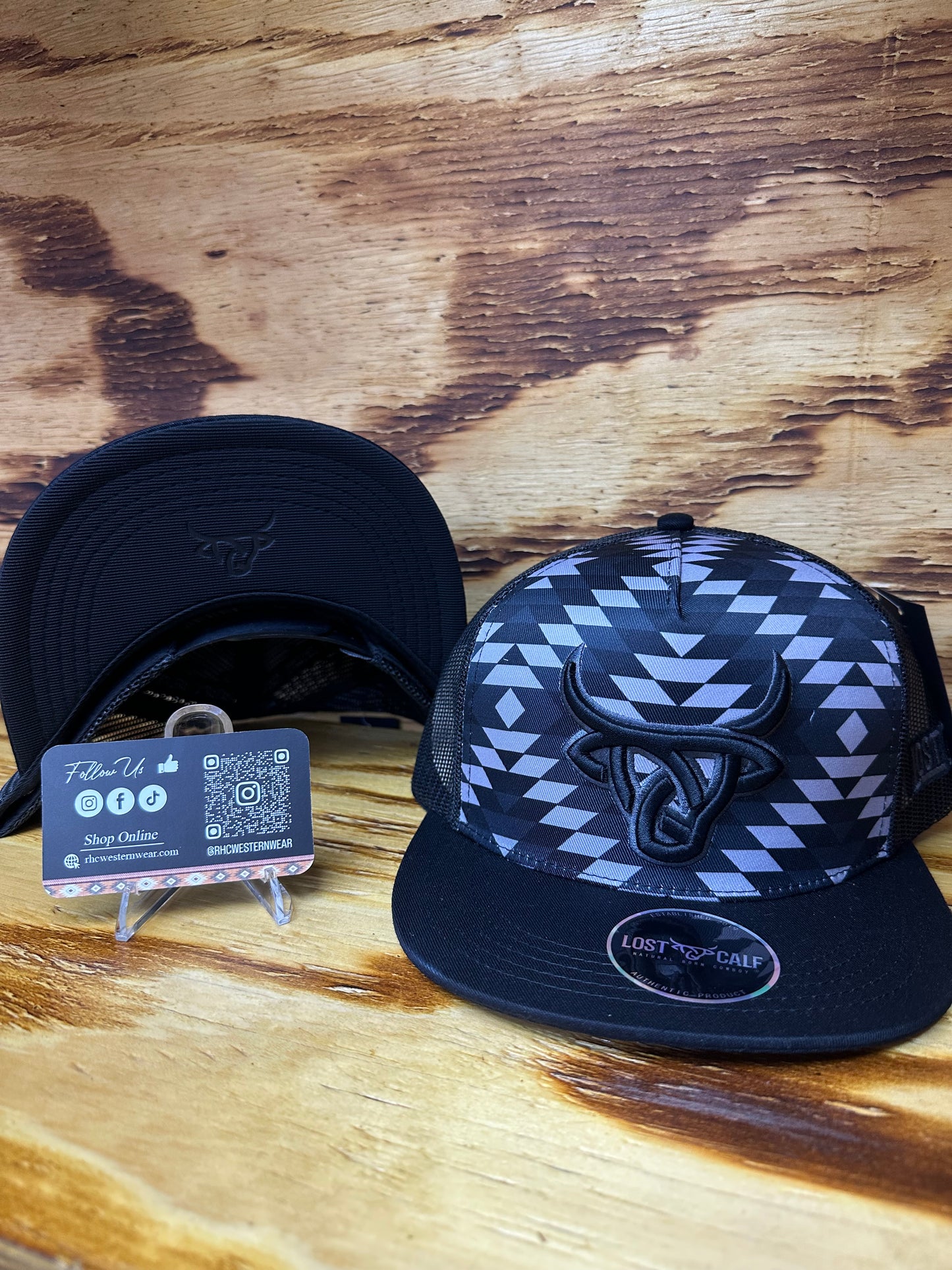 Lost Calf Snapback Vic Native Aztec