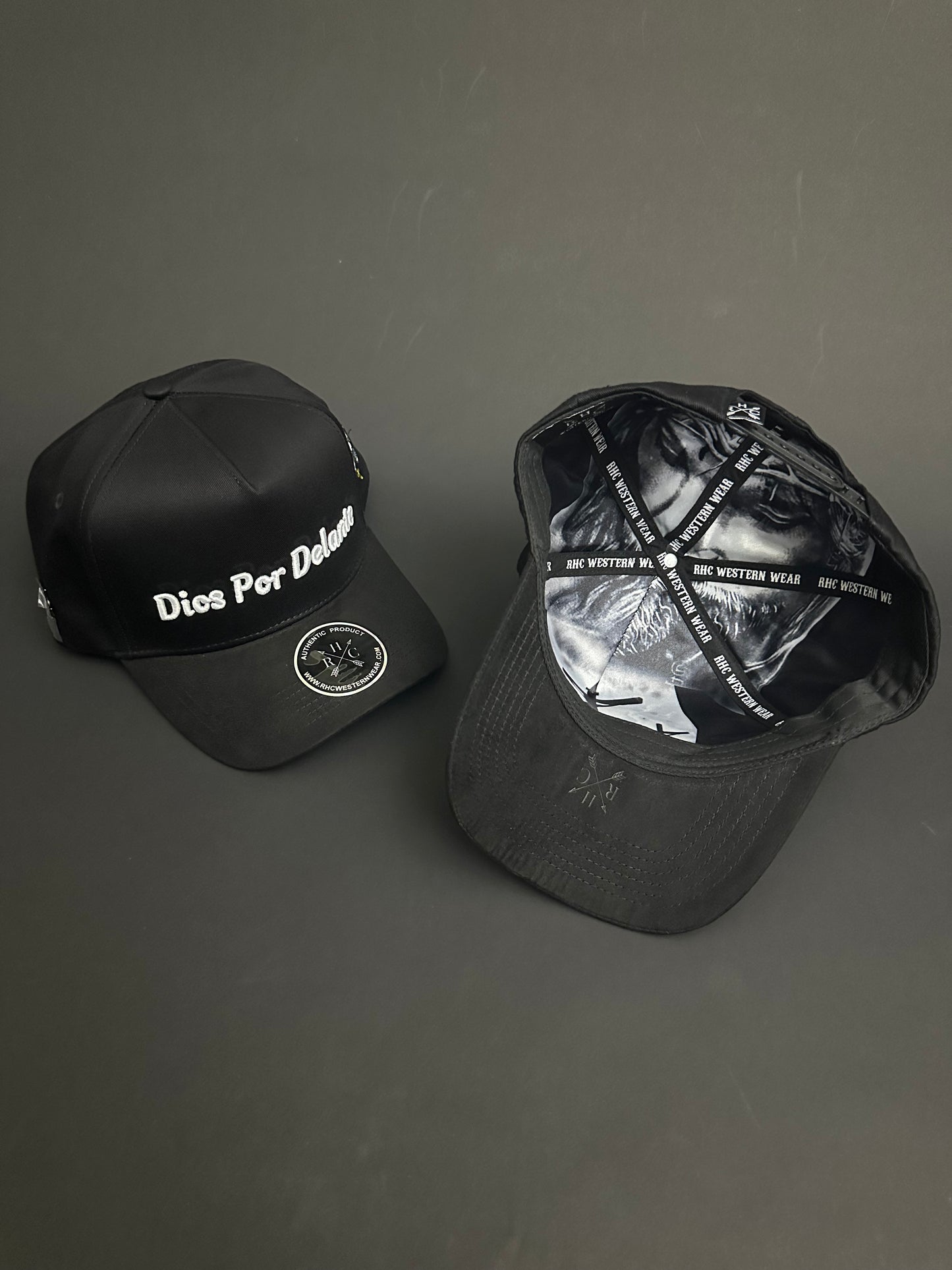 Dios Por Delante Elite Black Hat