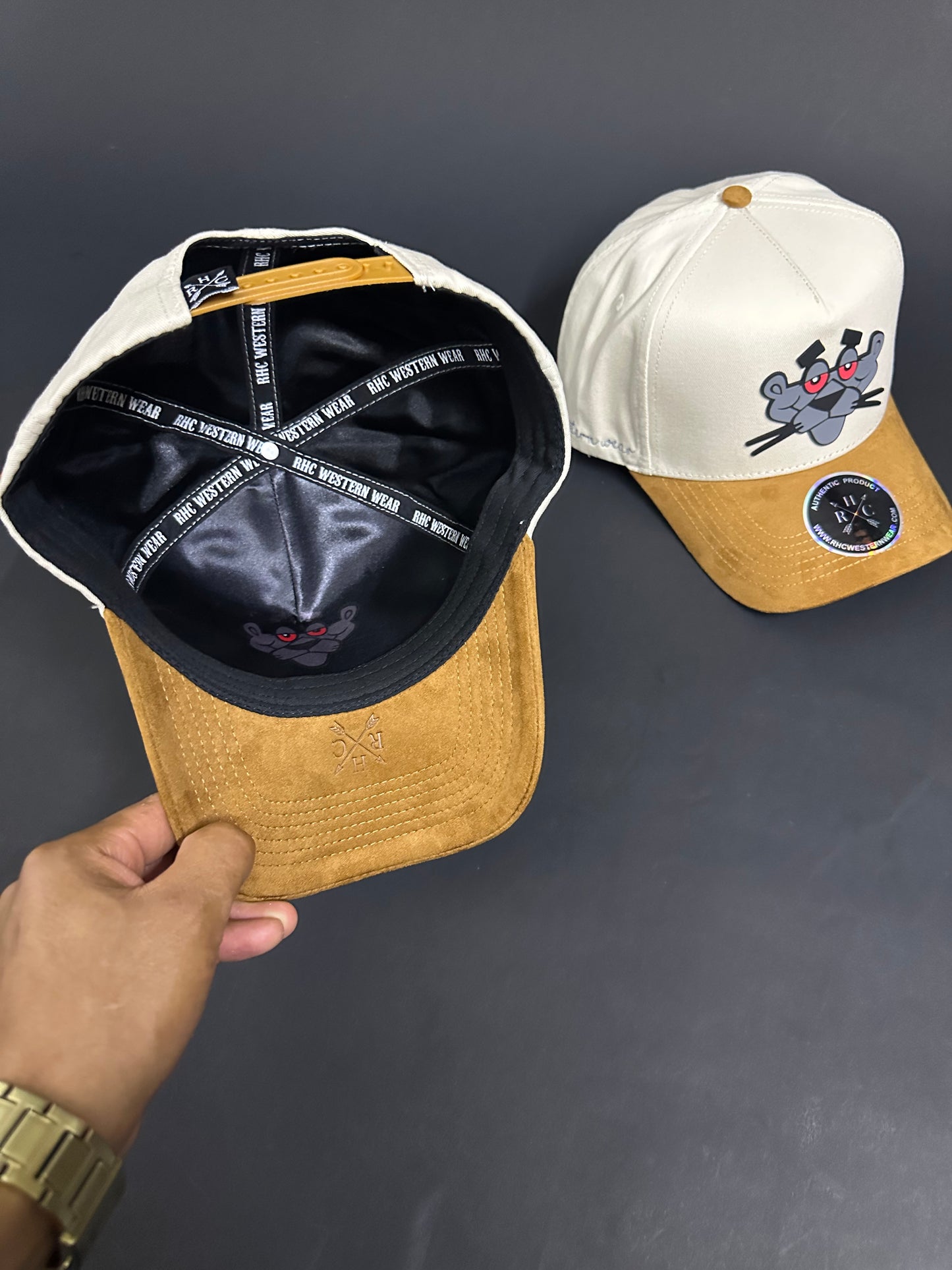 Pantera Beige Luxury SnapBack