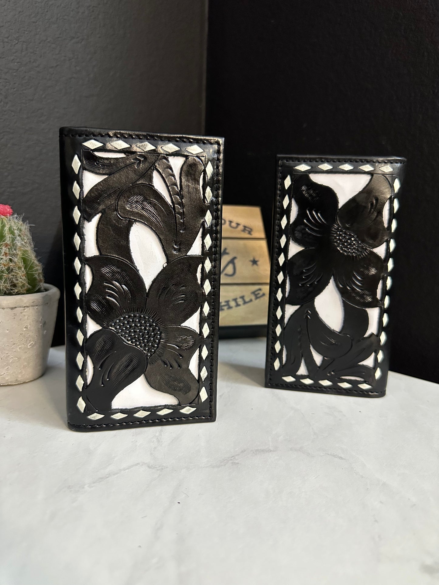 Men Tooled Black Wallet 2036