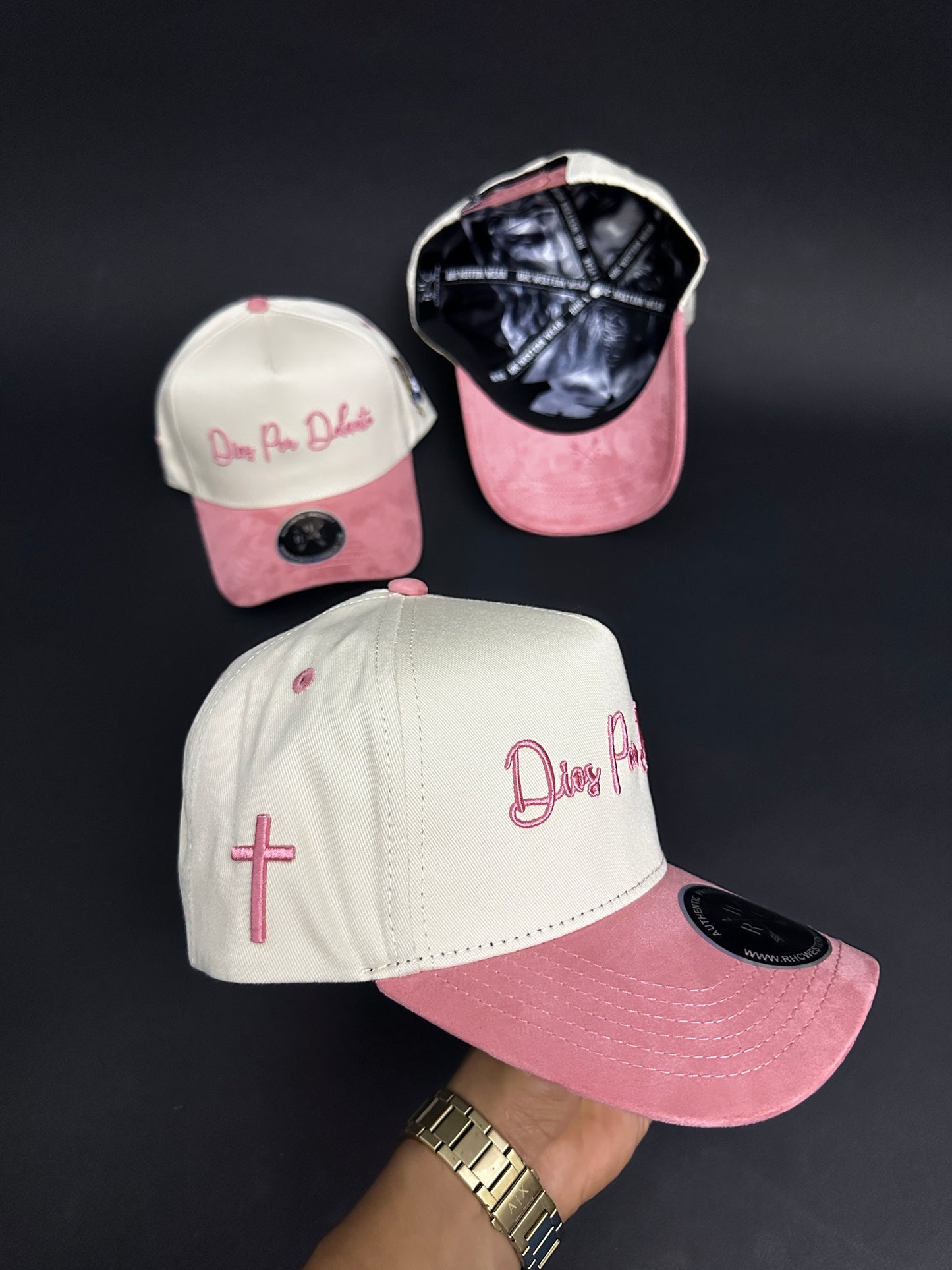 Dios Por Delante Off- White / Pink Suede