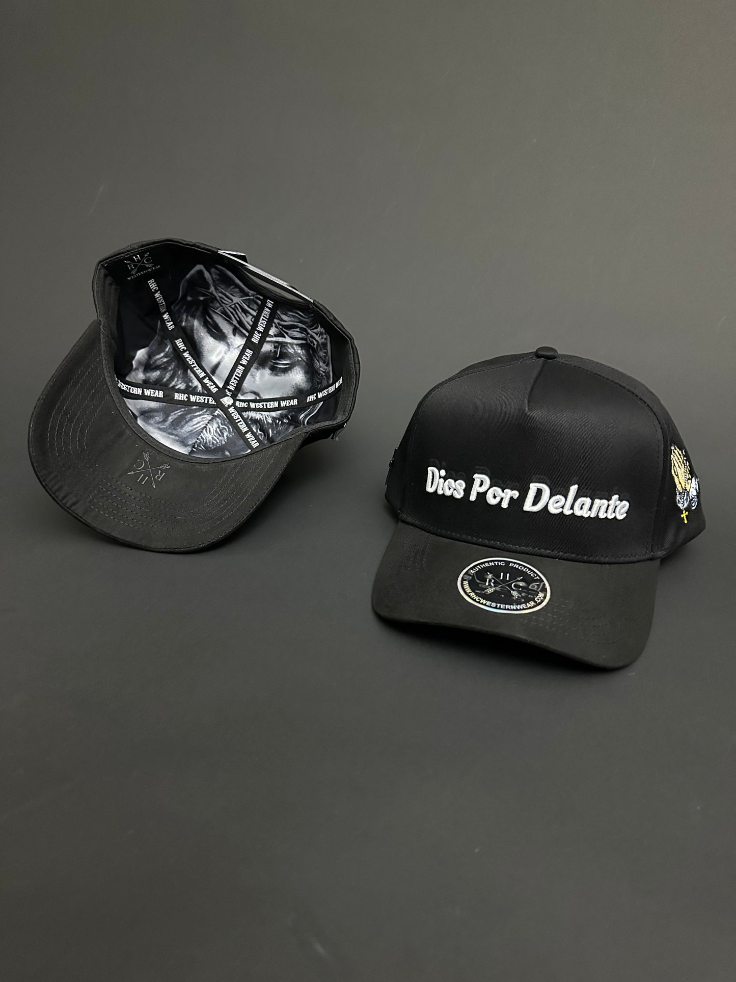 Dios Por Delante Elite Black Hat