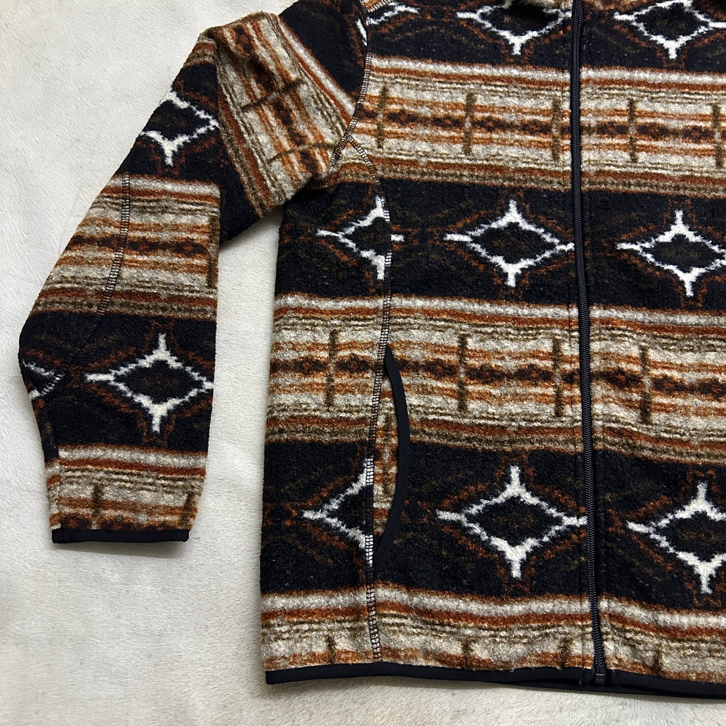 Rustic Brown Men’s Aztec Print Full Zipper