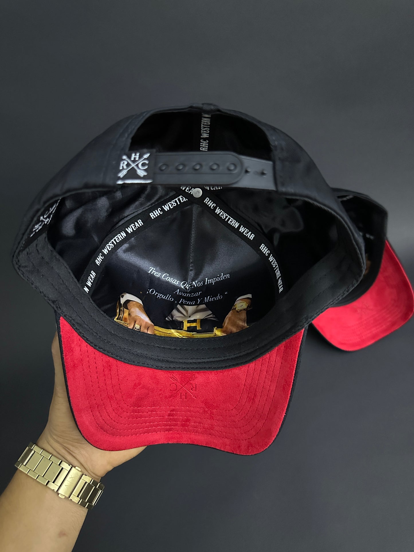 5.7 El Virus Hat RHC Edition