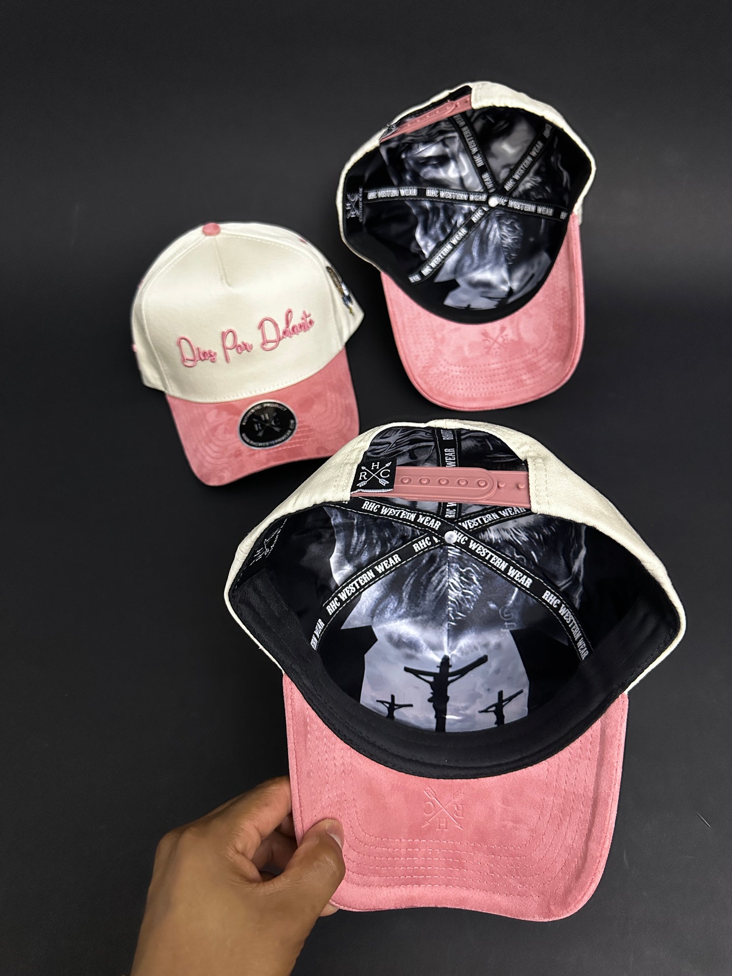Dios Por Delante Off- White / Pink Suede