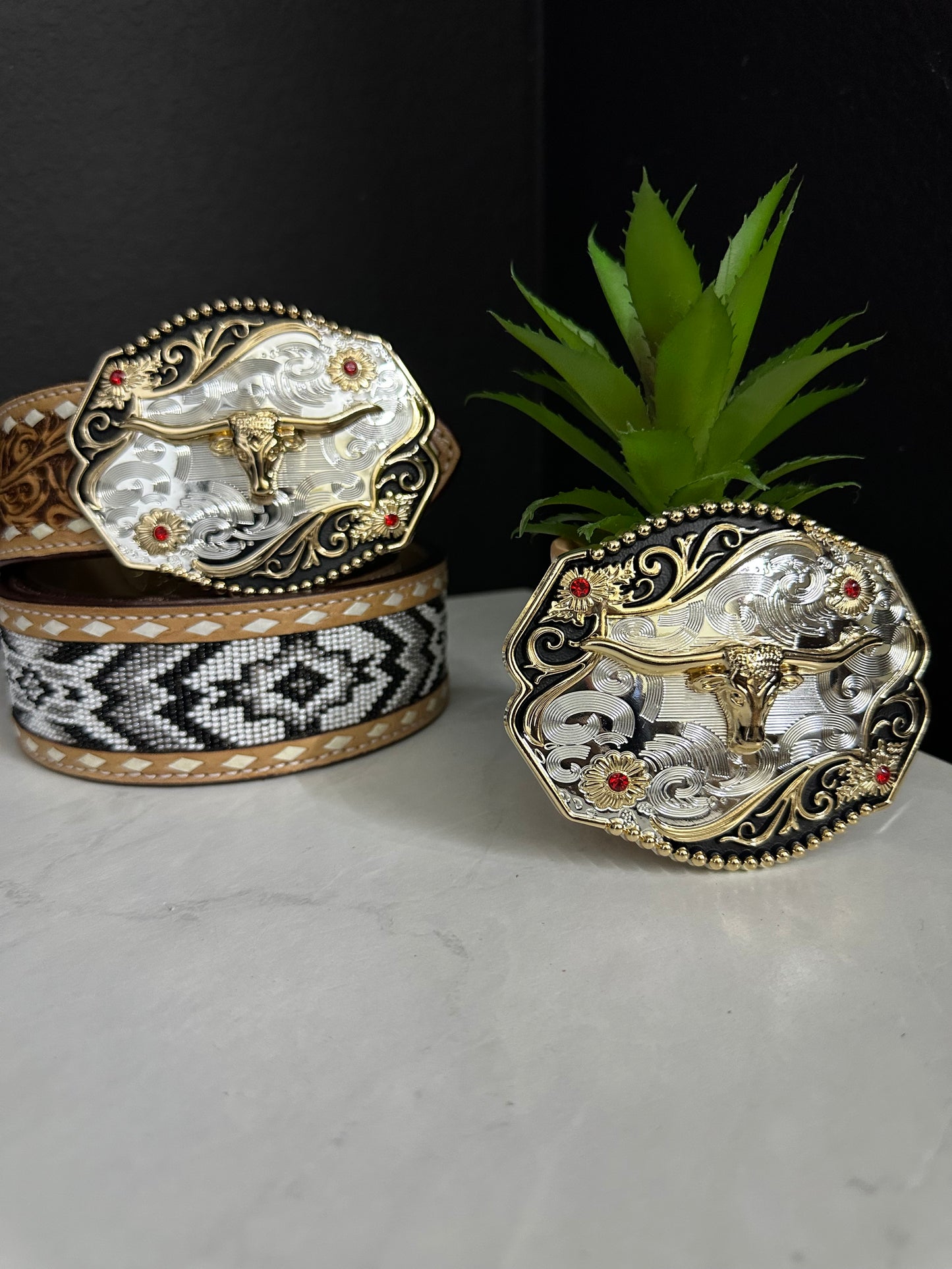Silver Stone LongHorn Belt Buckle